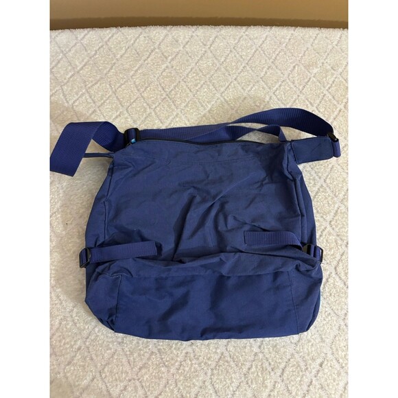 Vintage Disney Winnie The Pooh Shoulder Bag/Travel Zipped Pockets 13 By 14 Inch - Picture 7 of 14